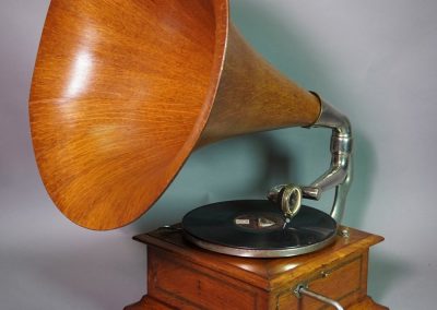 1909 His Masters Voice HMV Junior Monarch Gramophone - 279249aa cf56 415a 916b d05ca86578ca